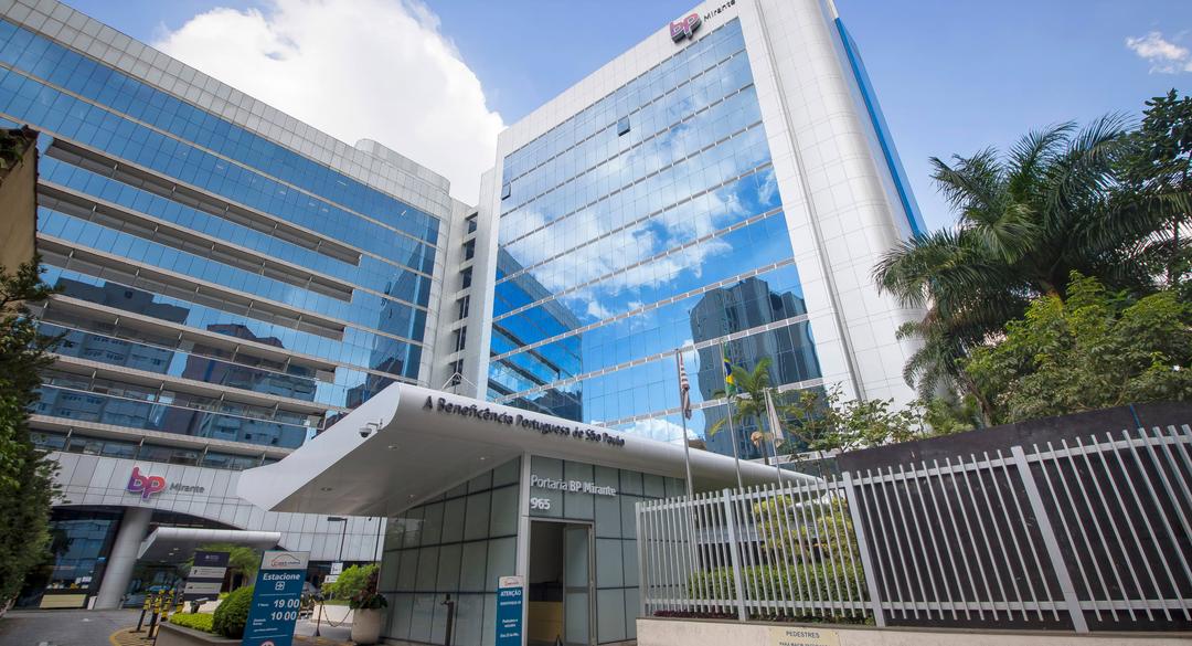 Descrição da imagem: Unidade do hospital Beneficência Portuguesa de São Paulo, opção incluída nos planos de saúde da Alice.